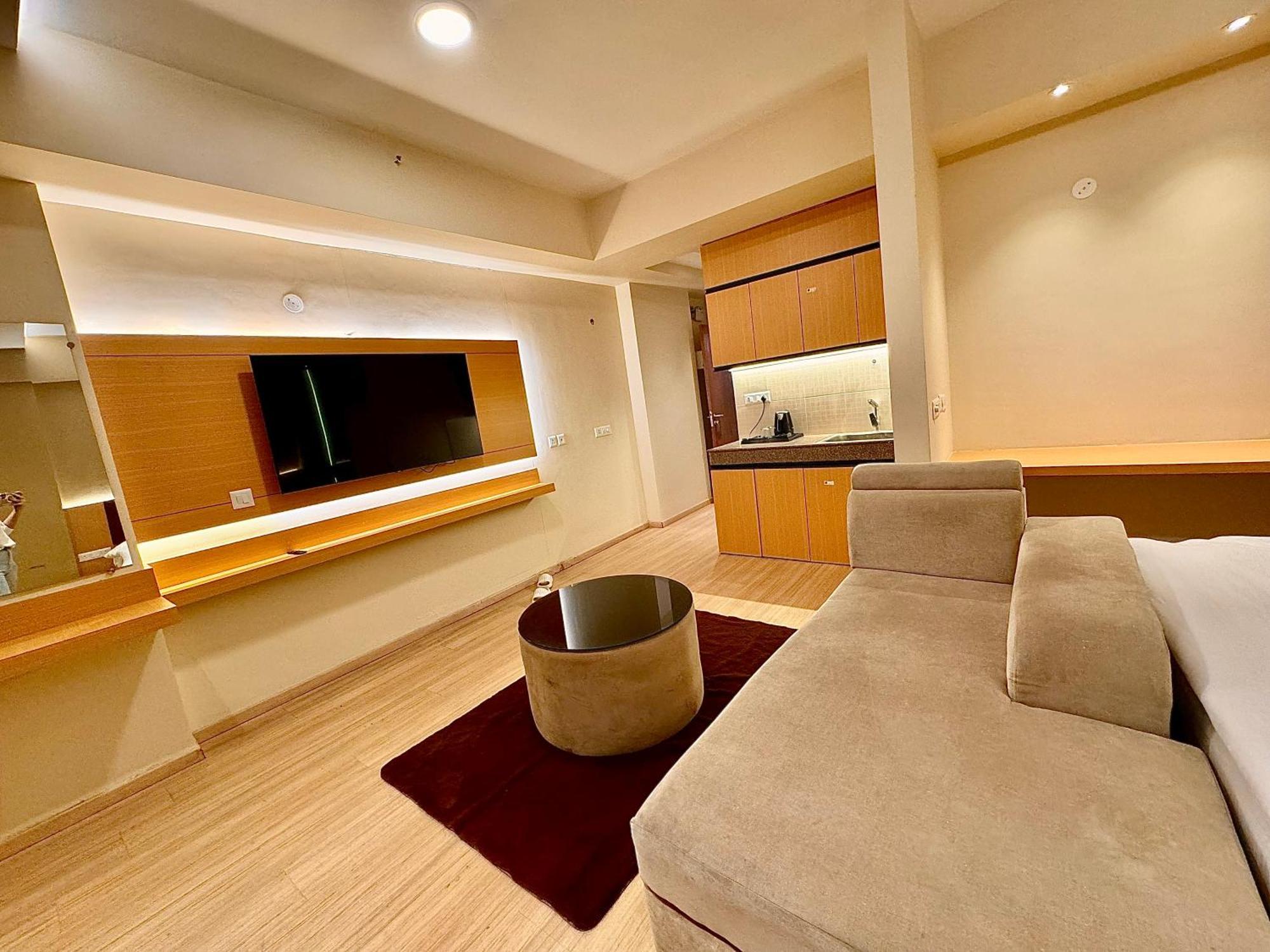Armeria Dlf My Pad Lucknow