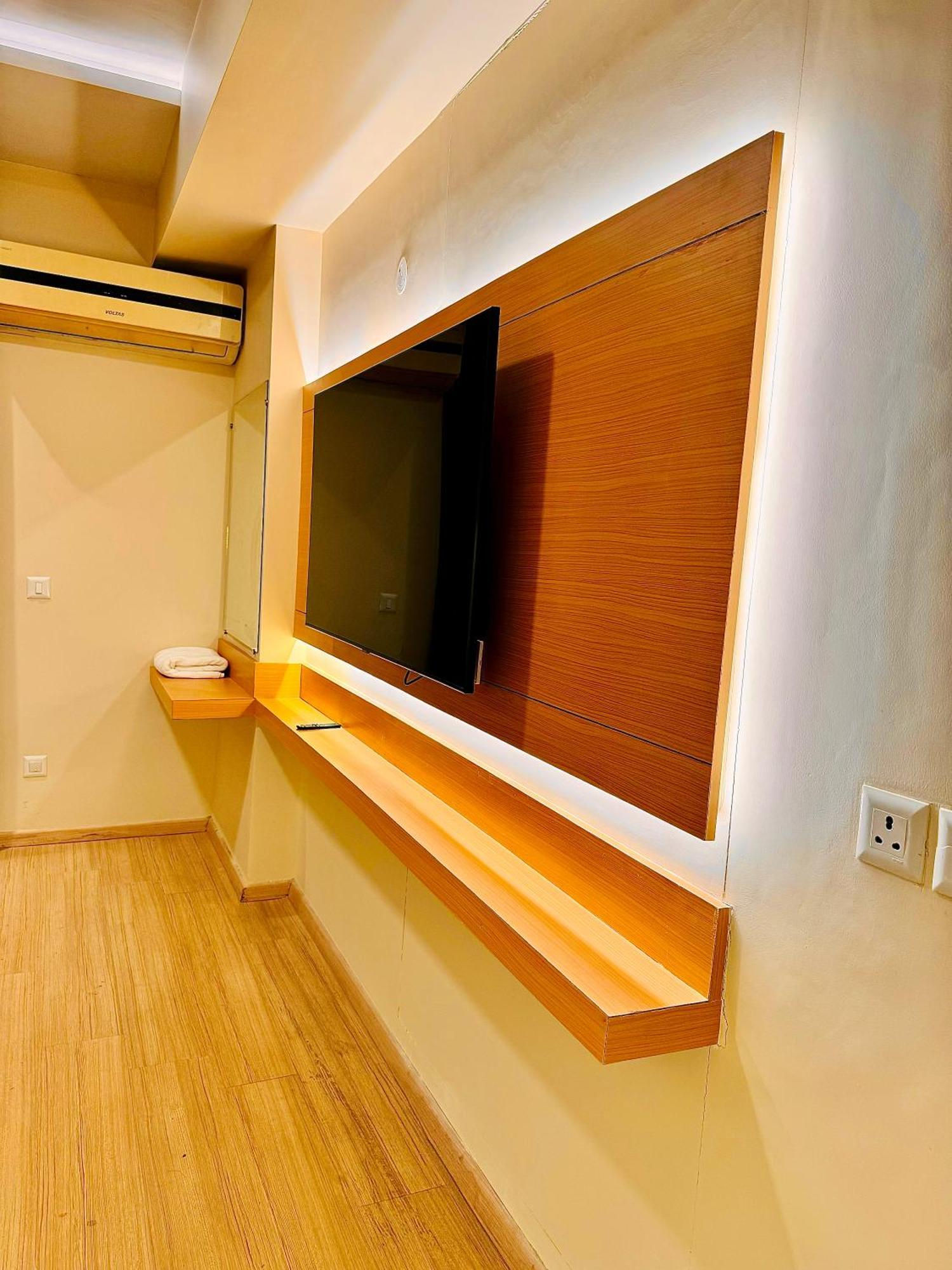 Apartment Armeria Dlf My Pad *